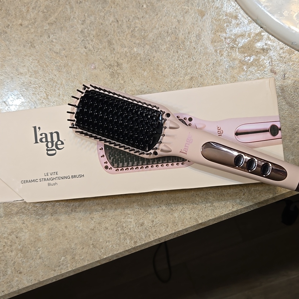 L'Ange Ceramic Straightening Brush